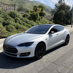 2014 Tesla Model S P85d