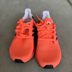 Like New Women’s Adidas Orange Tennis Shoes 