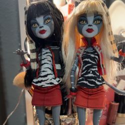 Monster High cat twins 