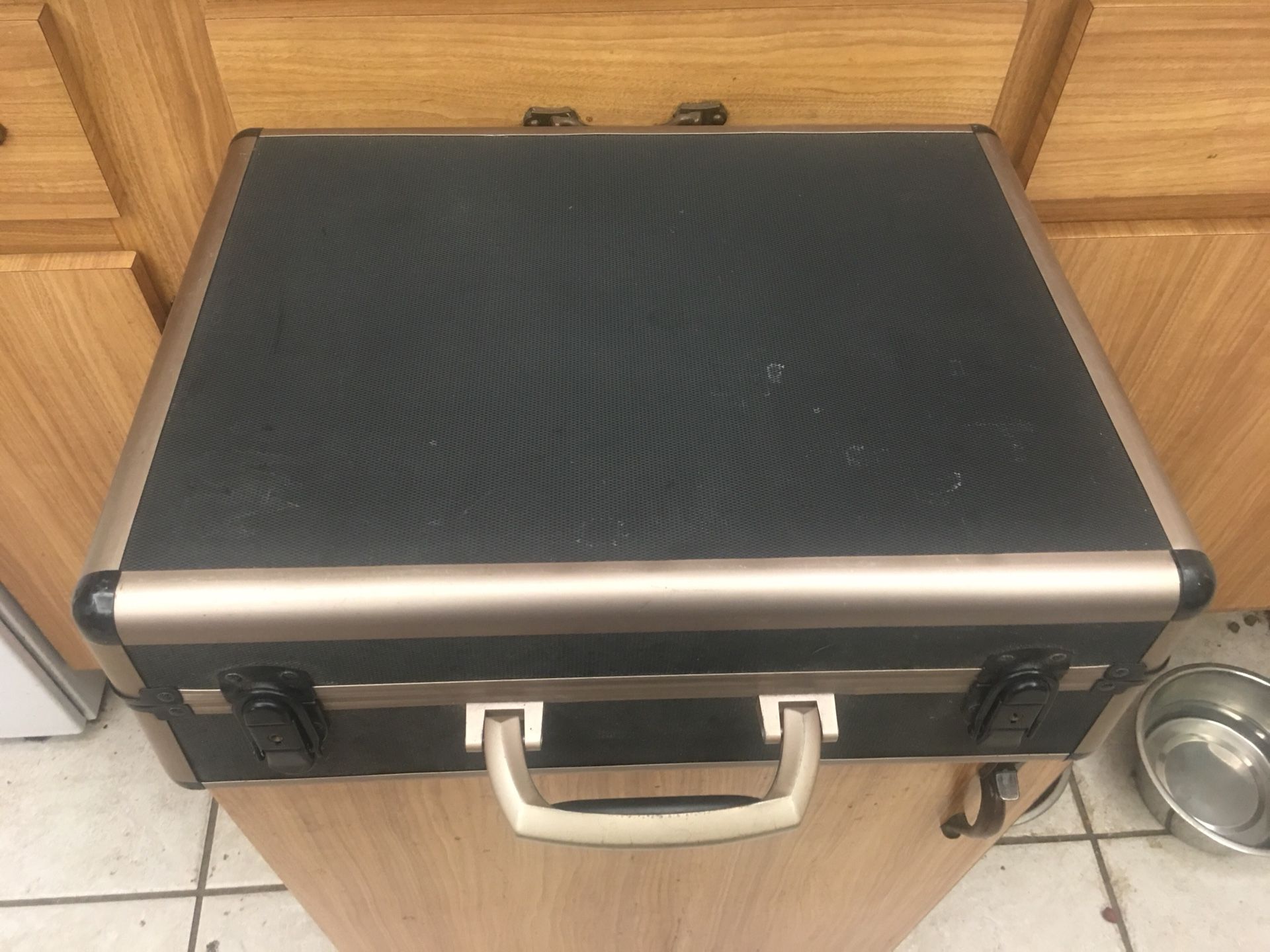 Tool box / case