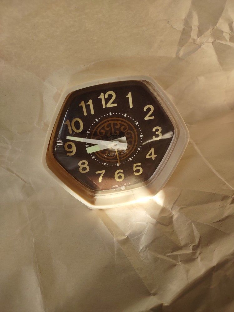 Antique WESTCLOX Alarm Clock WIND UP 