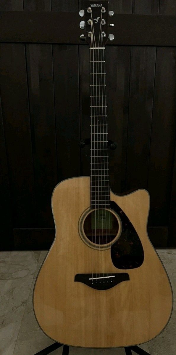 Yamaha Fgx800c