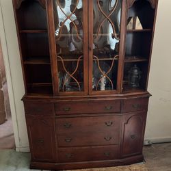 CHINA CABINET 