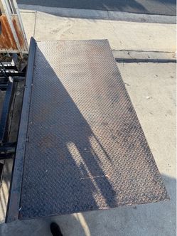 Lift gate -Box Truck- Metal