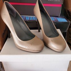 Calvin Klein Women's Blythe Kid Skin Platform Pump

