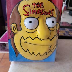 The  Simpson Season 12 Complete Collectors Edition 