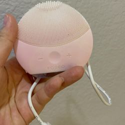 Luna Mini 3 Face Brush Works Fine 