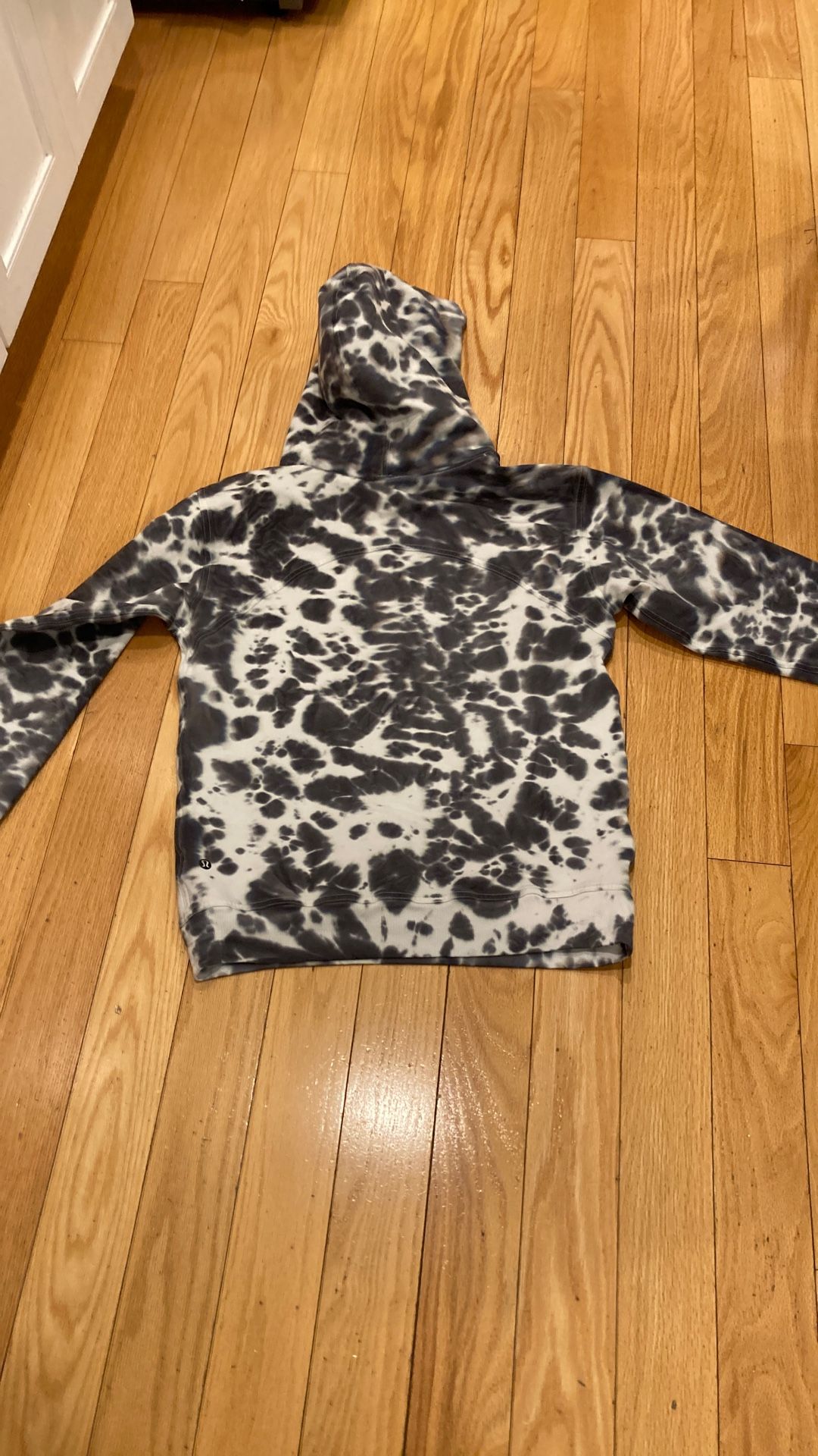 LULULEMON WOMENS s 6