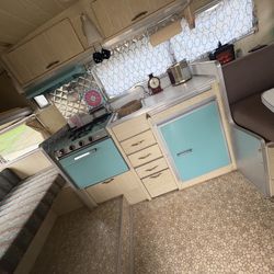 aristocrat lo-liner   Classic It Worth 10k I’m Asking 3750 Obo