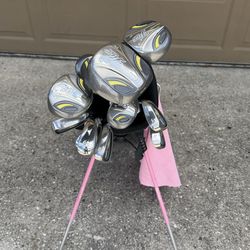 Women’s Maxfli Fire Golf Club Set Right Hand Pink Iron Set HL,3,4i,5i,6,7,8,9,W,Putter - w/Cart Bag and Golf bag