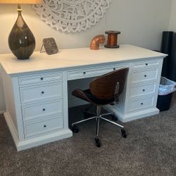 RH Restoration Hardware