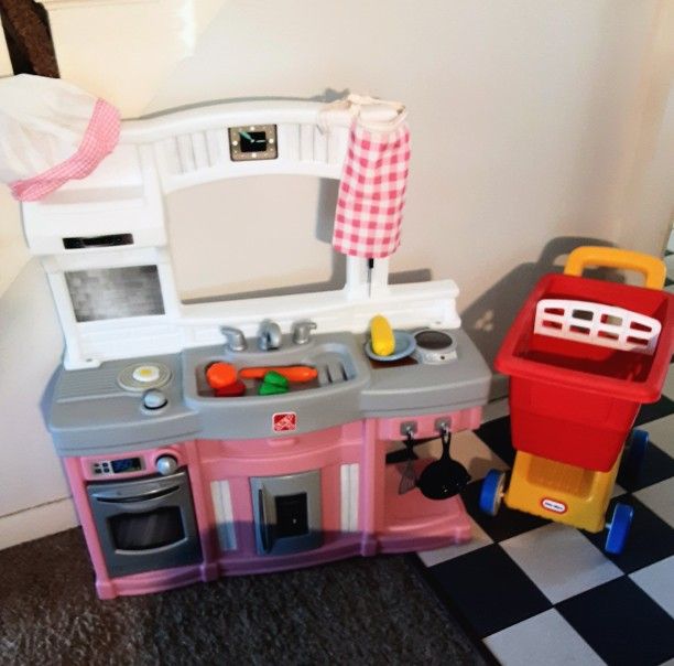 Step2 Kitchen and Little Tikes Shopping Cart 