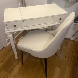 Vanity Stand Or Small Desk 