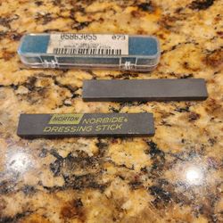 Norton Dressing Sticks