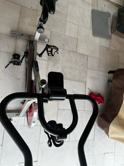 Sunny Health and Fitness Stationary bike