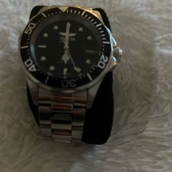 In Victor Men’s Watch With Date