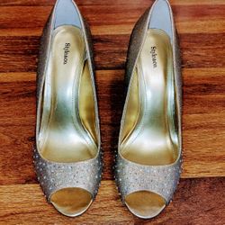 Gold Heels/Dress Shoes/Prom Sz. 8.5