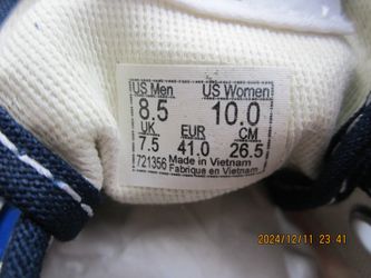 VANS VAULT OFF THE WALL