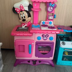 Minnie Mouse Play Kitchen