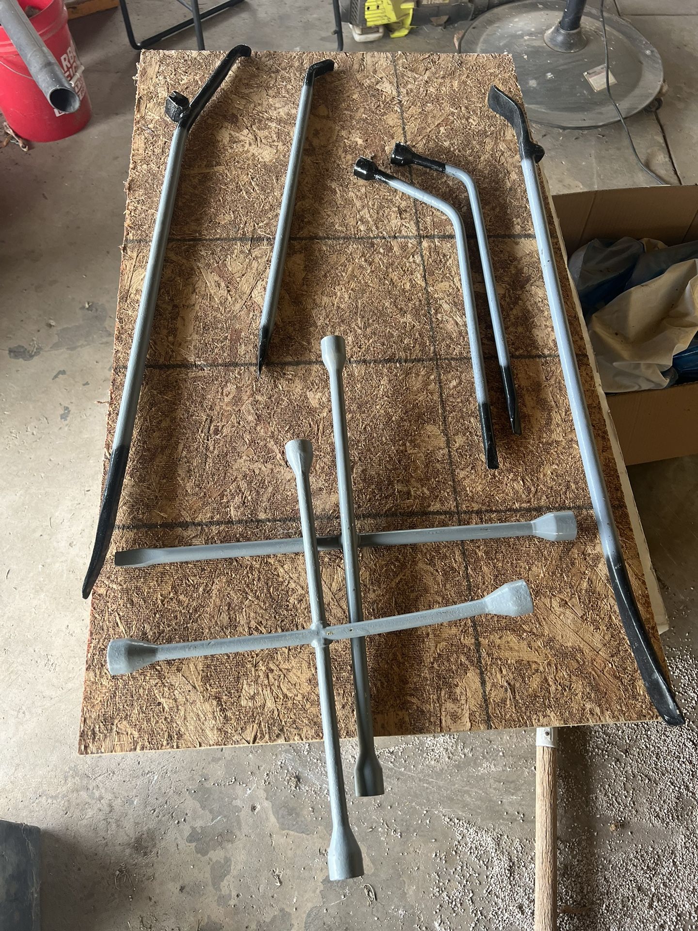 Tire Changing Bars