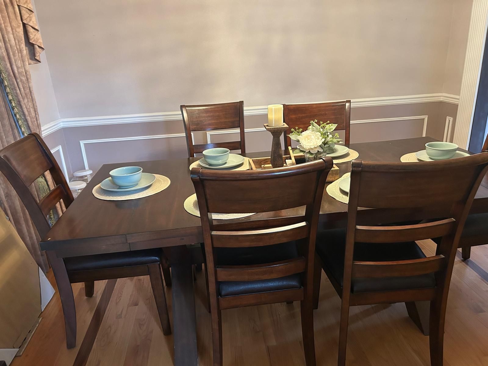 Dinning Table