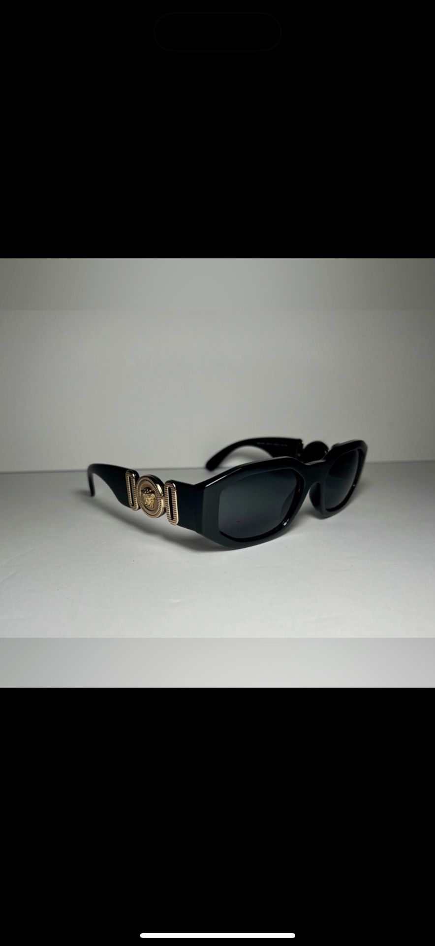 versace sunglasses great condition only worn once