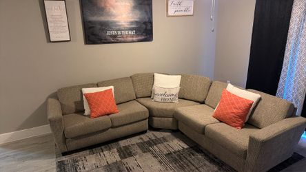 Sectional couch 3 peace