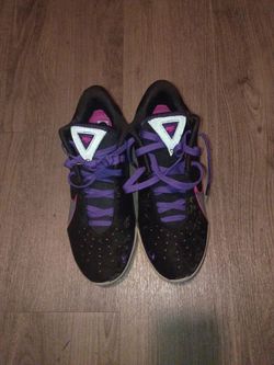 Nike L LeBron James size 8.5