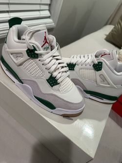 SB Jordan 4 Pine Green