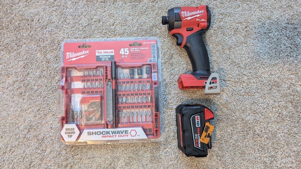 Milwaukee M18 FUEL Hex Impact Driver and Milwaukee SHOCKWAVE Bit Set