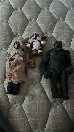 Horror figures