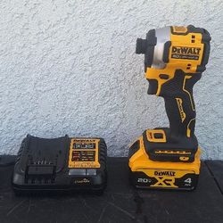 Impact Driver ATOMIC Battery 4ah And Charger 