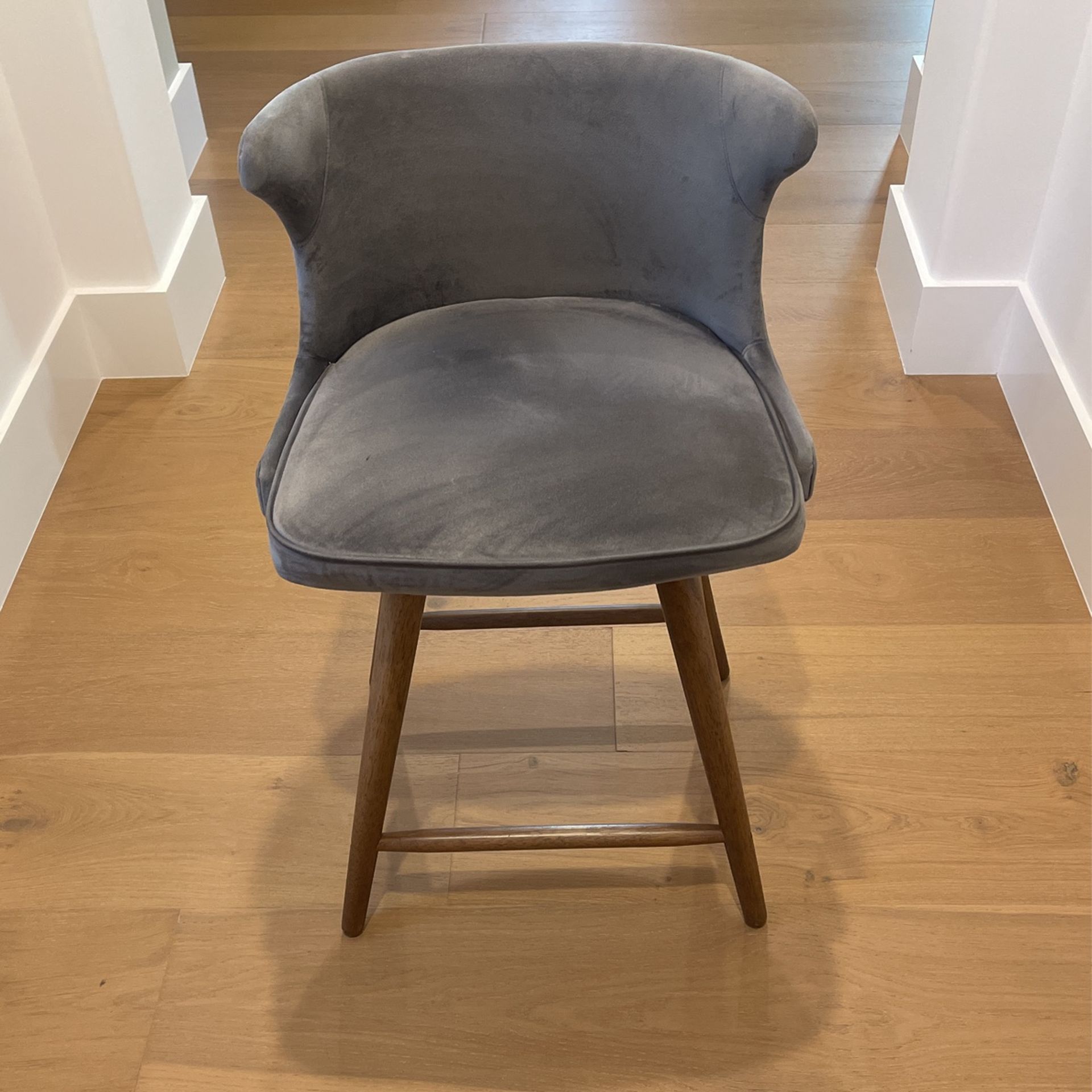 Sagira Collection Barstools (2)