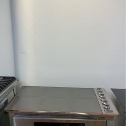 VIKING COOKTOP 36"  
