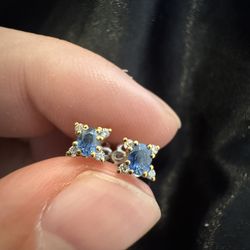 Women’s Natural Blue Sapphire Studs  