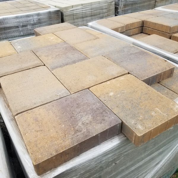SURPLUS CONCRETE CEMENT BRICK PAVERS 270 PER PALLET ( 120 SQUARE FEET