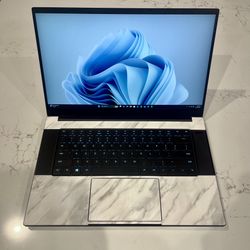 Razer Blade 15 2019 Base - RTX 2060, 32  GB RAM, 512GB SSD, Brand New Battery