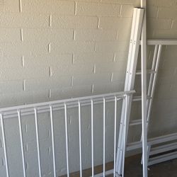 Raises Twin Bed With Desk Underneath 