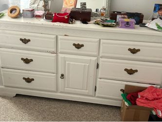 Dresser drawers combo