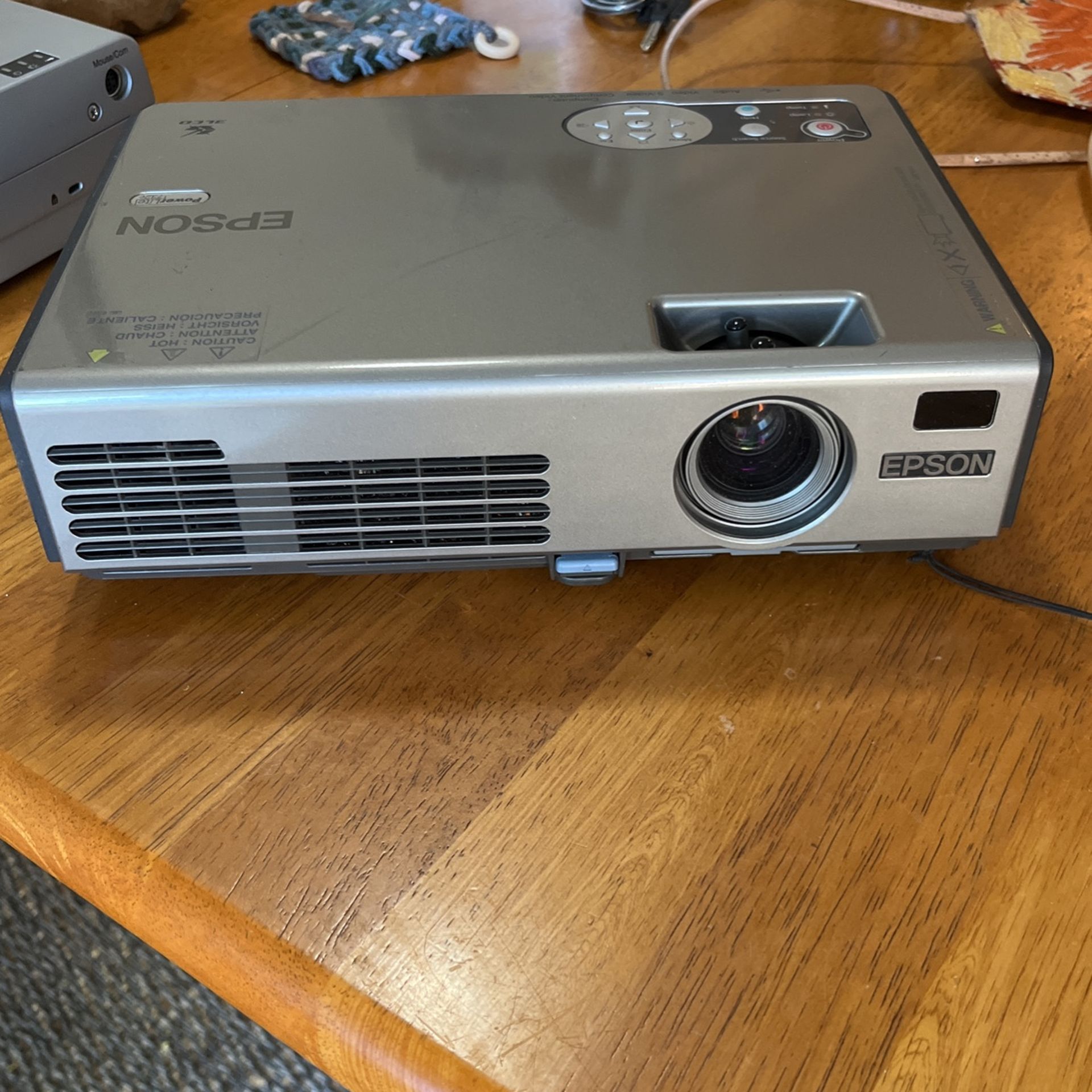 Epson PowerLite 732c Projector