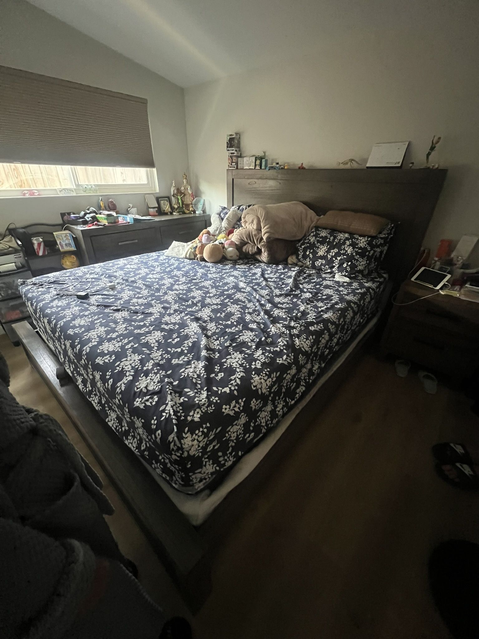 King Size Bed Frame And Mattress FREE