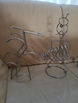 Wine bottle holders