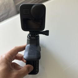 Gopro 360 Like New No Scratches W/ Original Mounts 