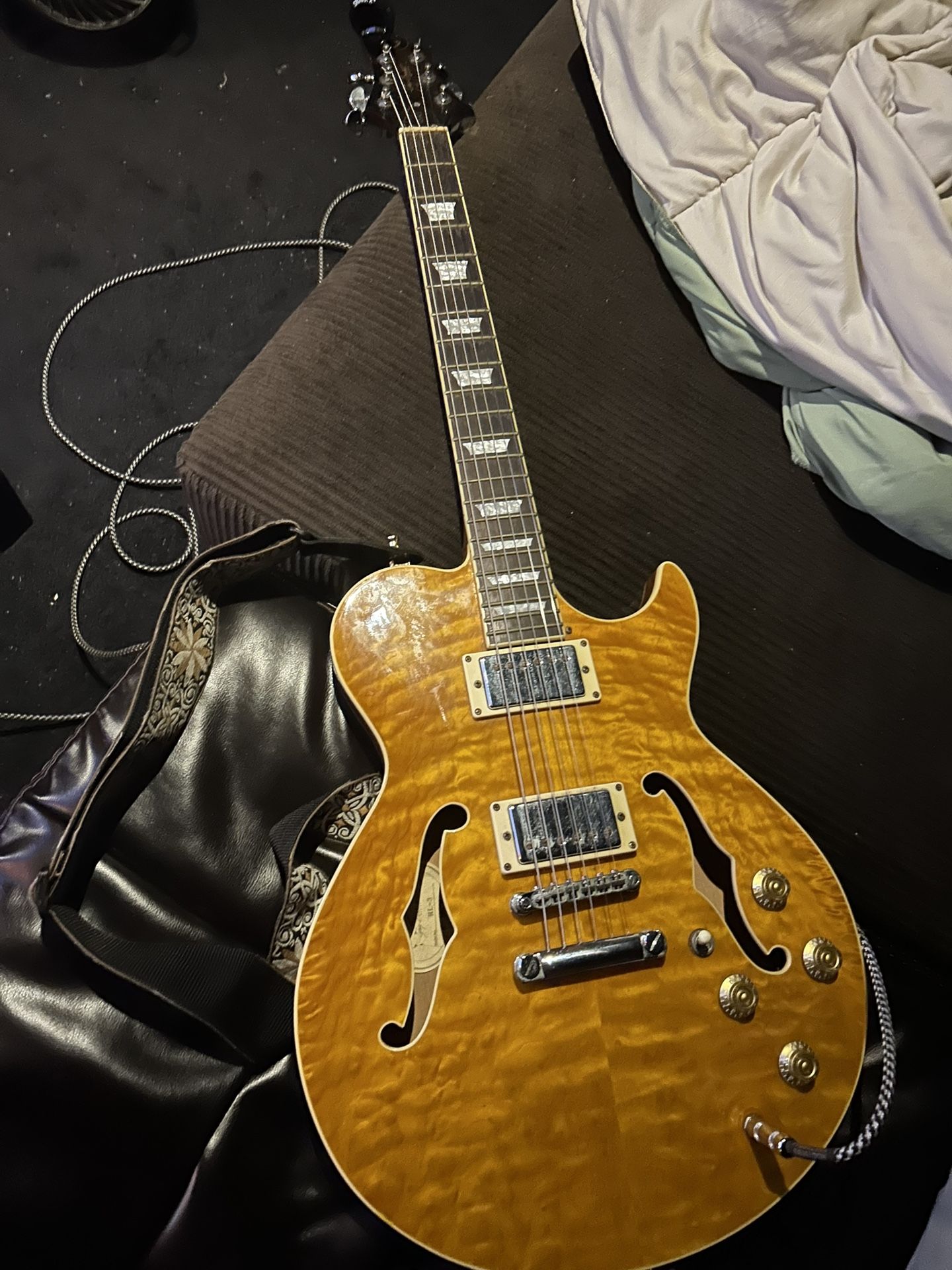 Samick Royale Full Hollow