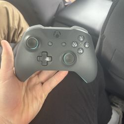 Xbox controller FOR TRADE