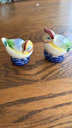 Vtg Ceramic Birds Salt & Pepper Shakers Japan Blue Quail Birds