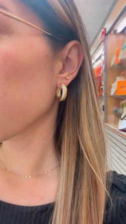 14k Gold Hoop 