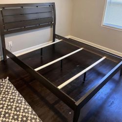 Queen Bedroom Set