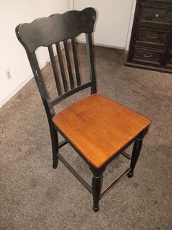 Used table and chairs