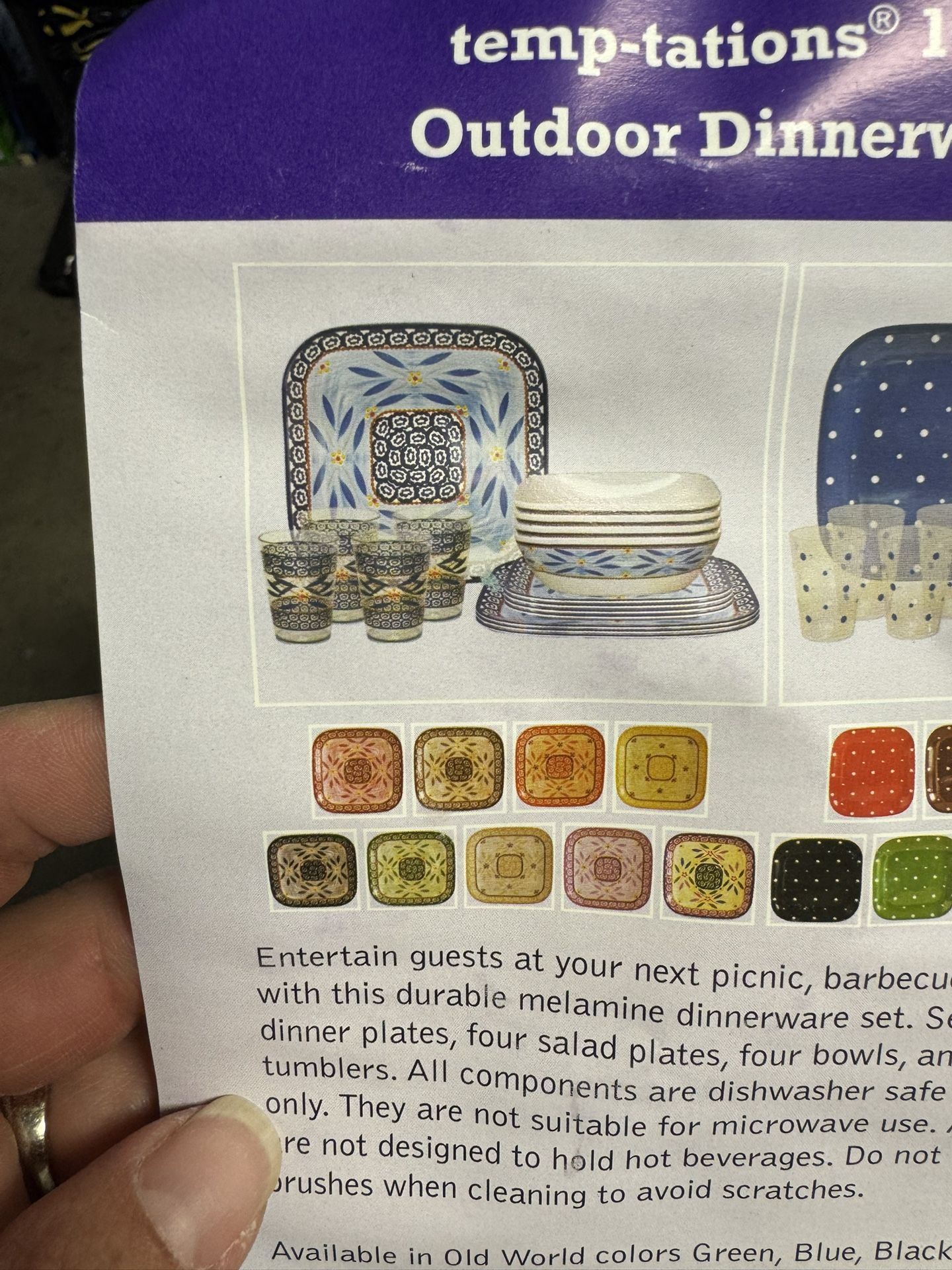 Temptations Plastic Dish Set